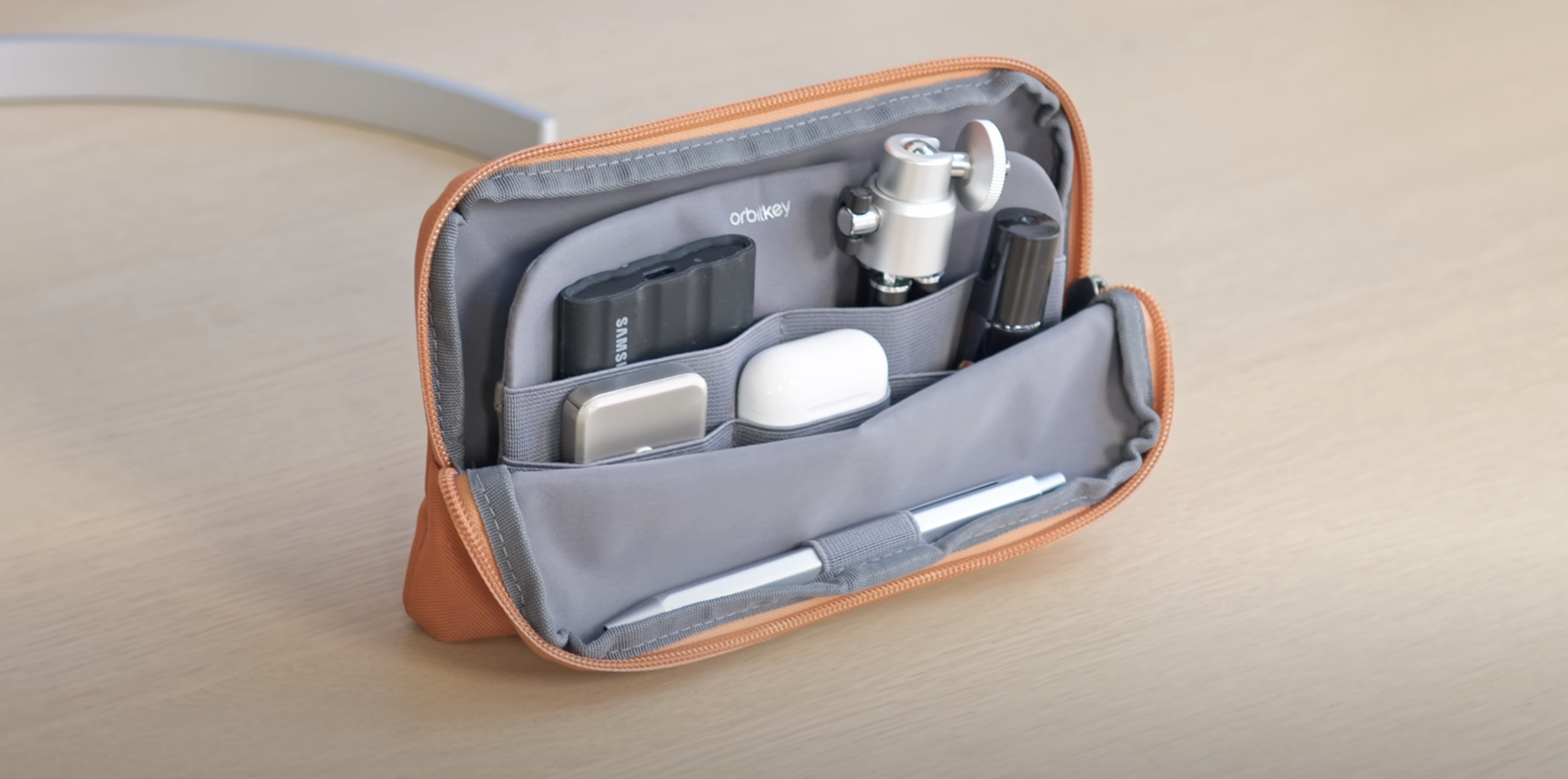 bag with orbitkey accessories